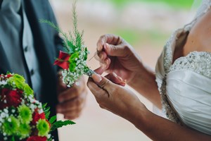 corsage_and_boutonniere