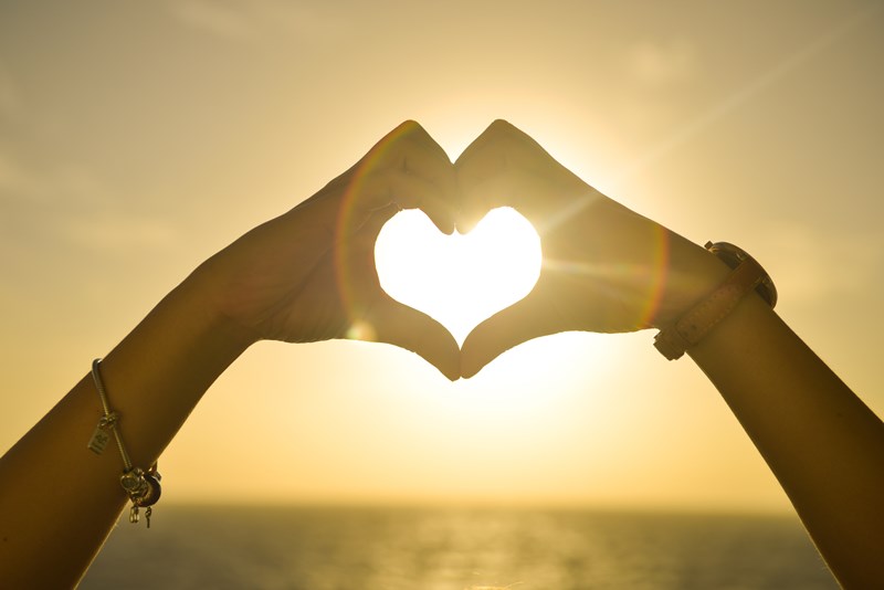 rOMANCE_IS_IN_THE_aIR